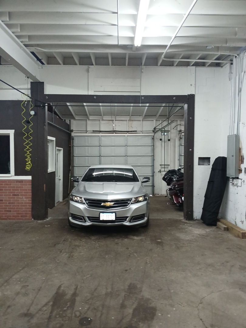 main property photo 9