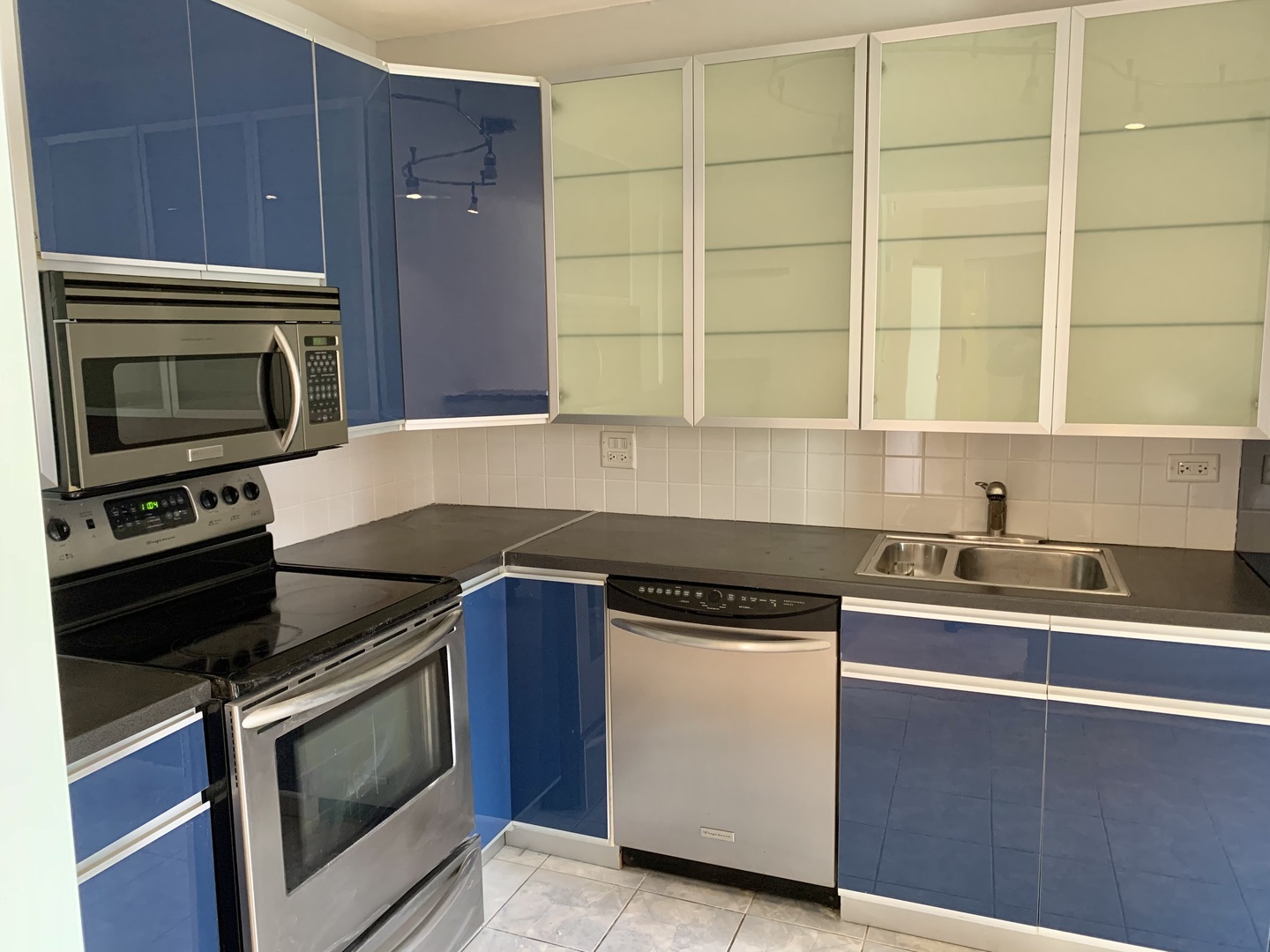 property viewer photo 6