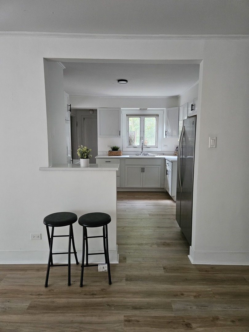 property viewer photo 2