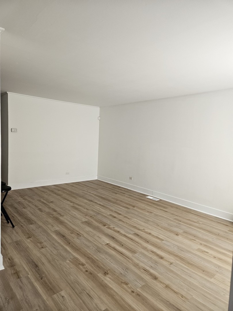 property viewer photo 5