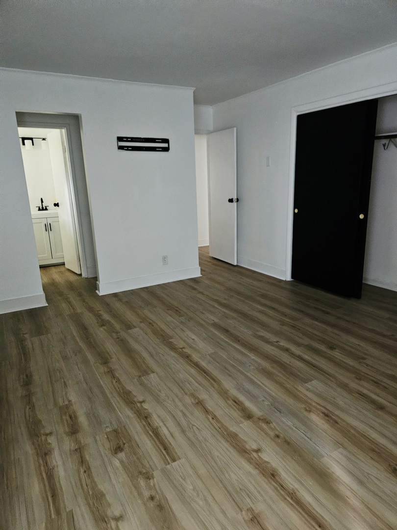 property viewer photo 7