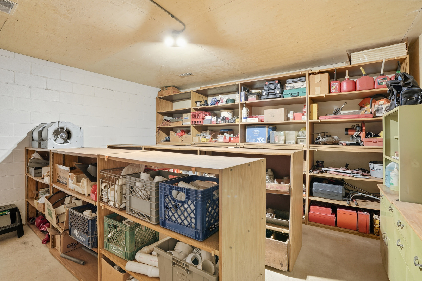 main property photo 17