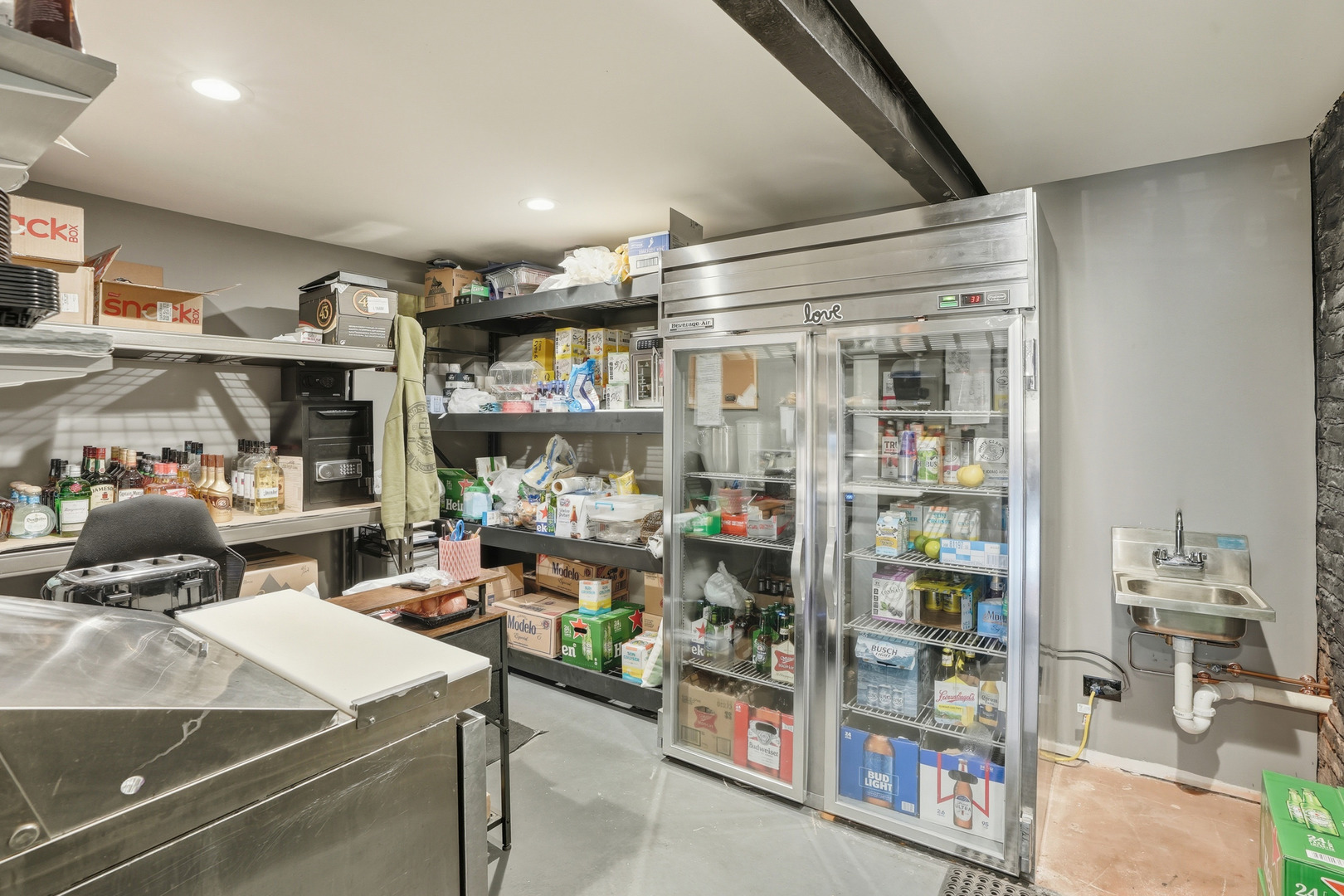 main property photo 31