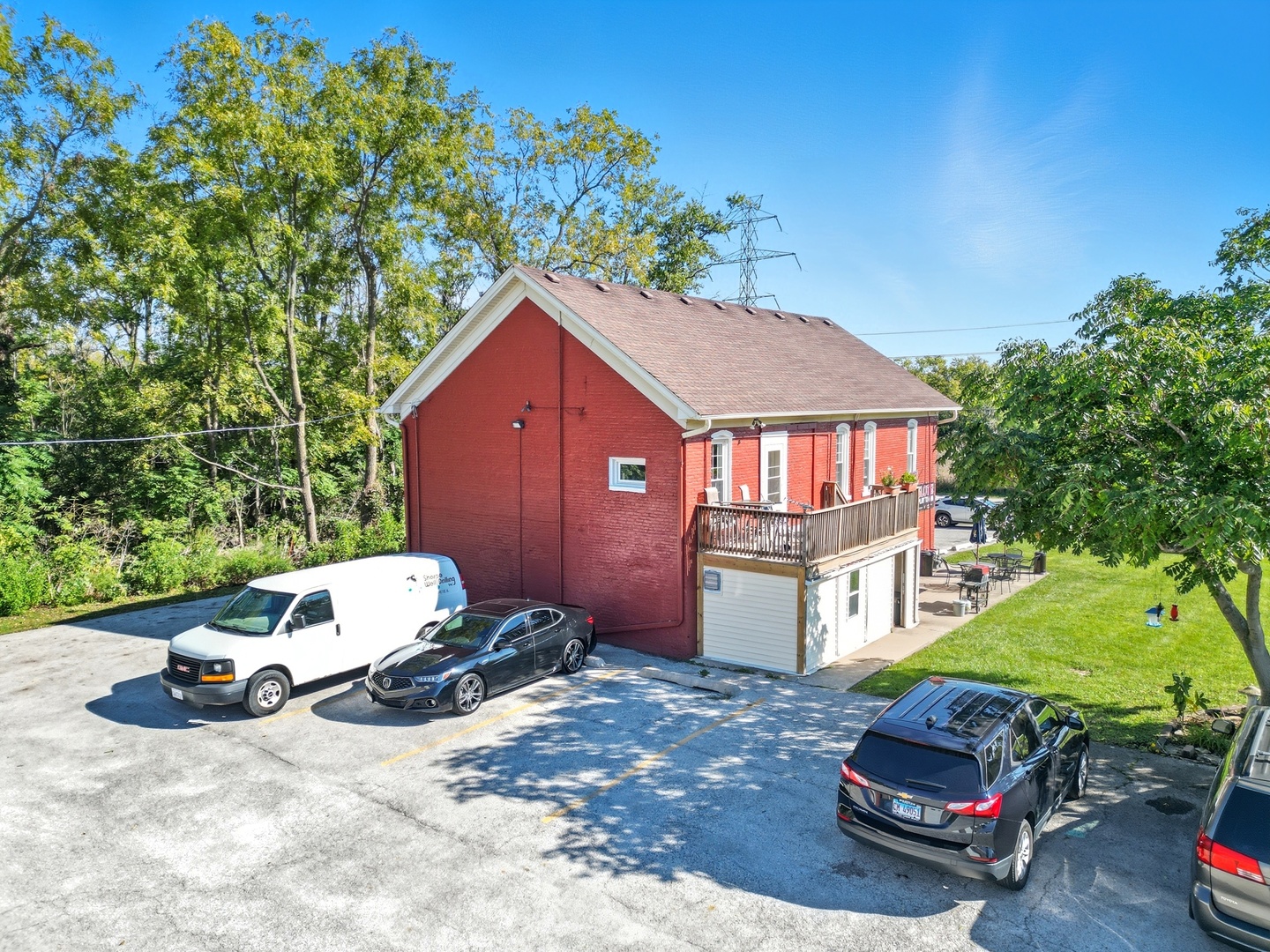 main property photo 6