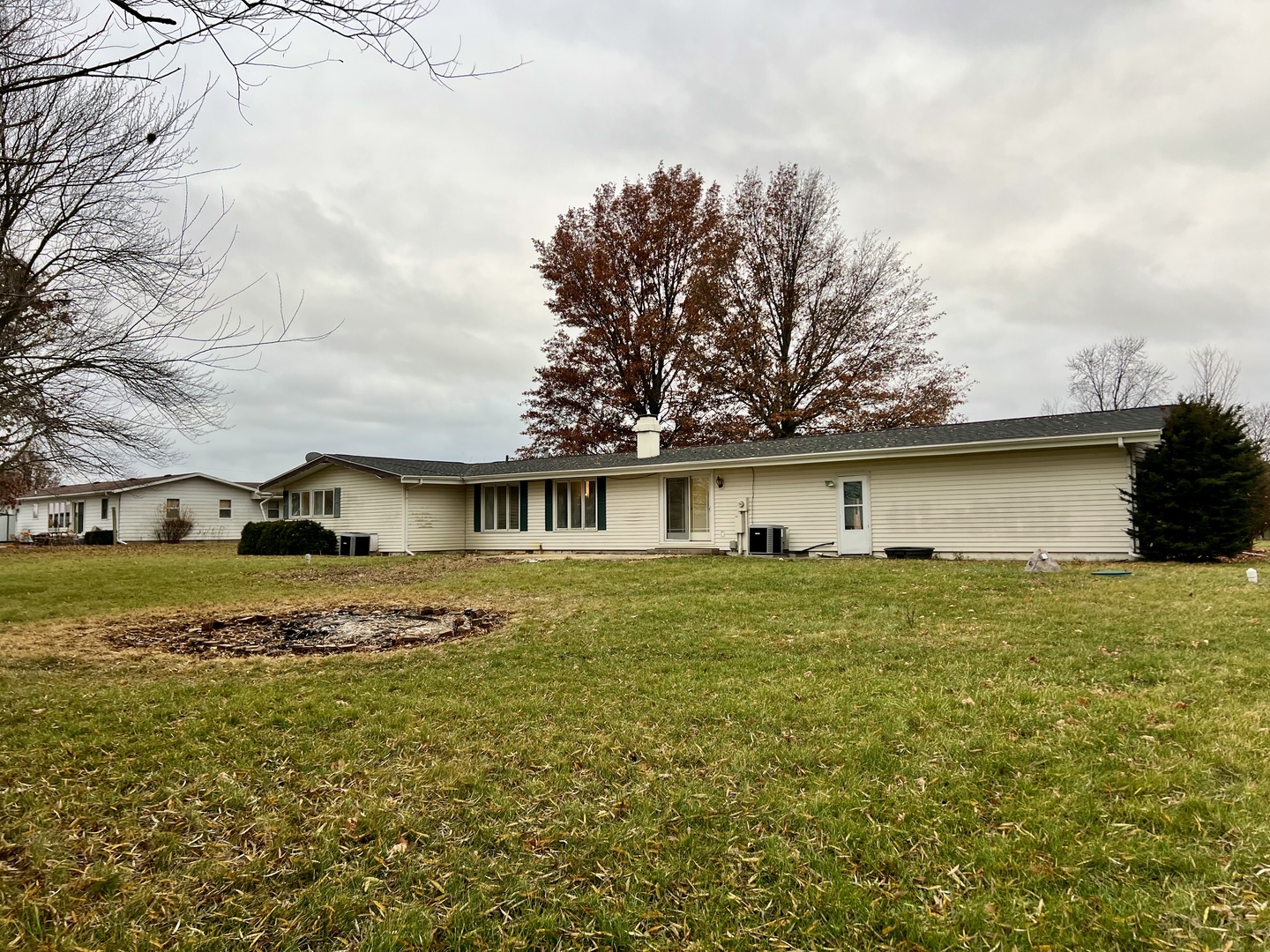 main property photo 37