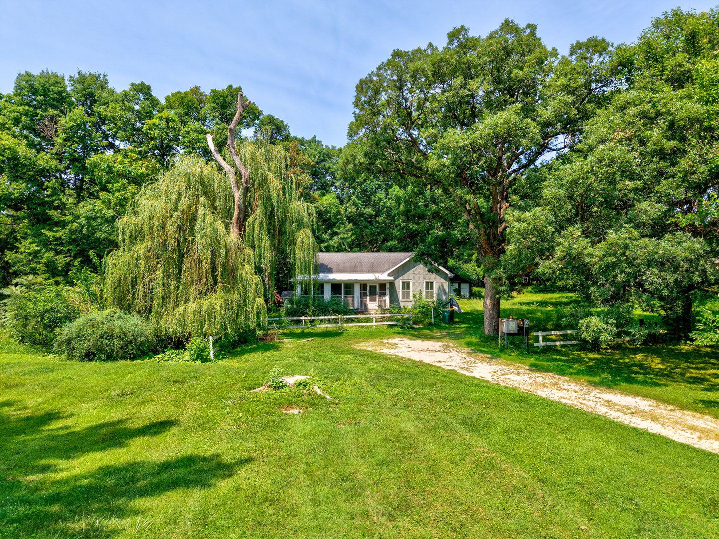 main property photo 3
