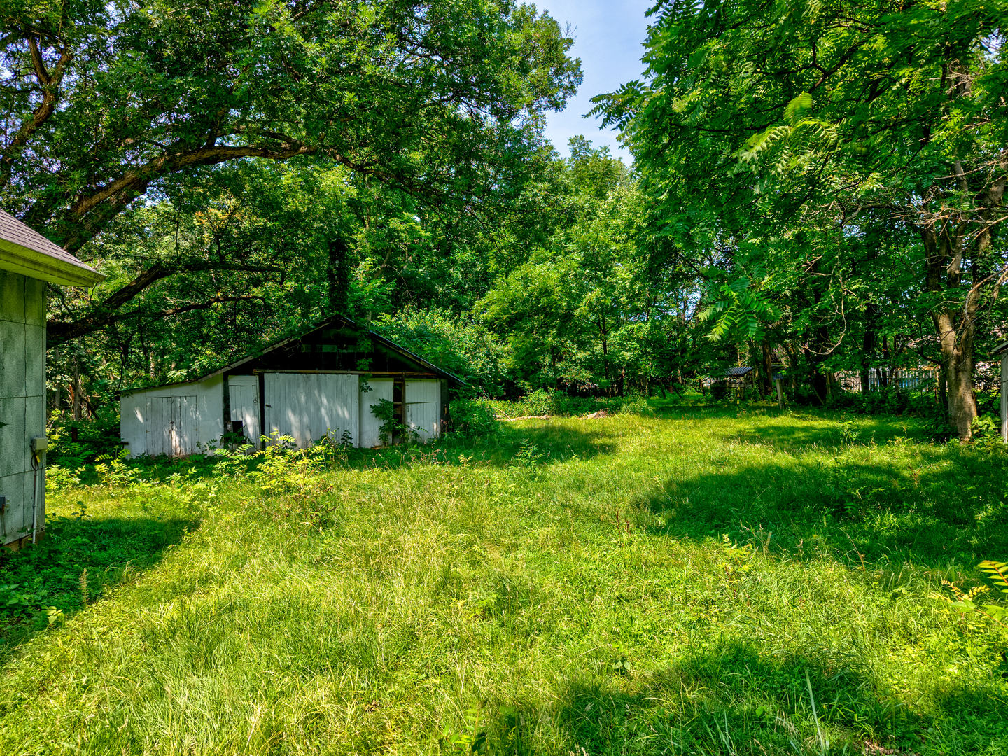 main property photo 50