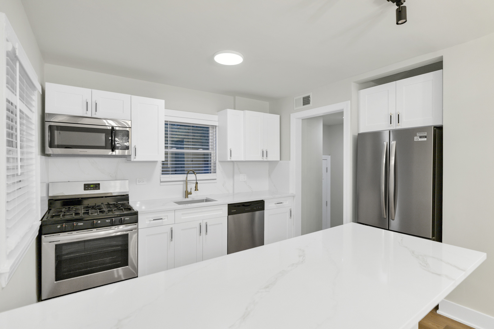 property viewer photo 10
