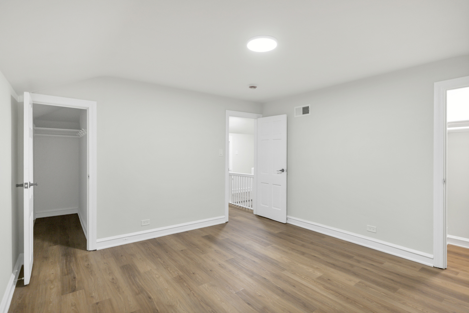 property viewer photo 13