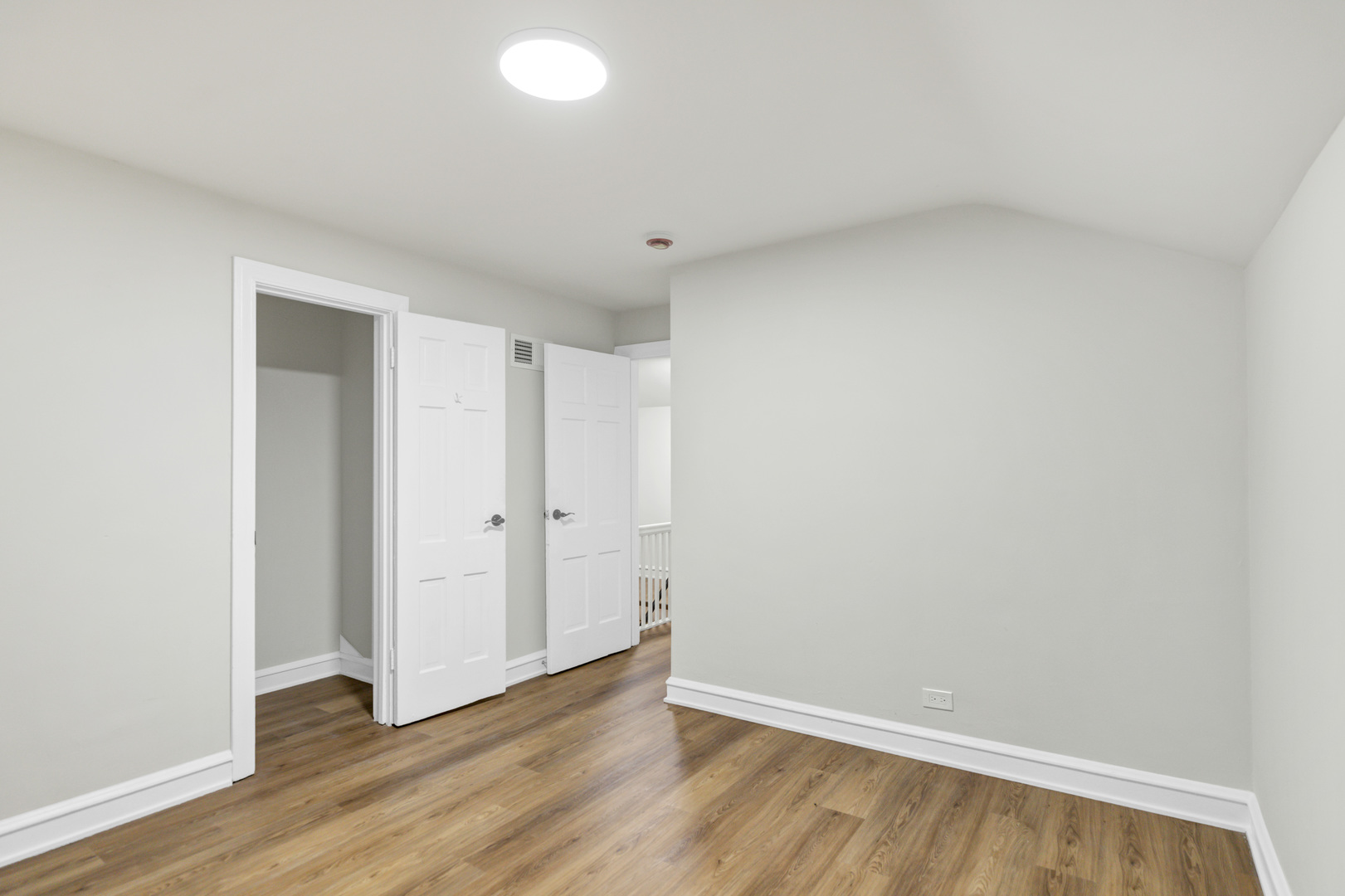 property viewer photo 15