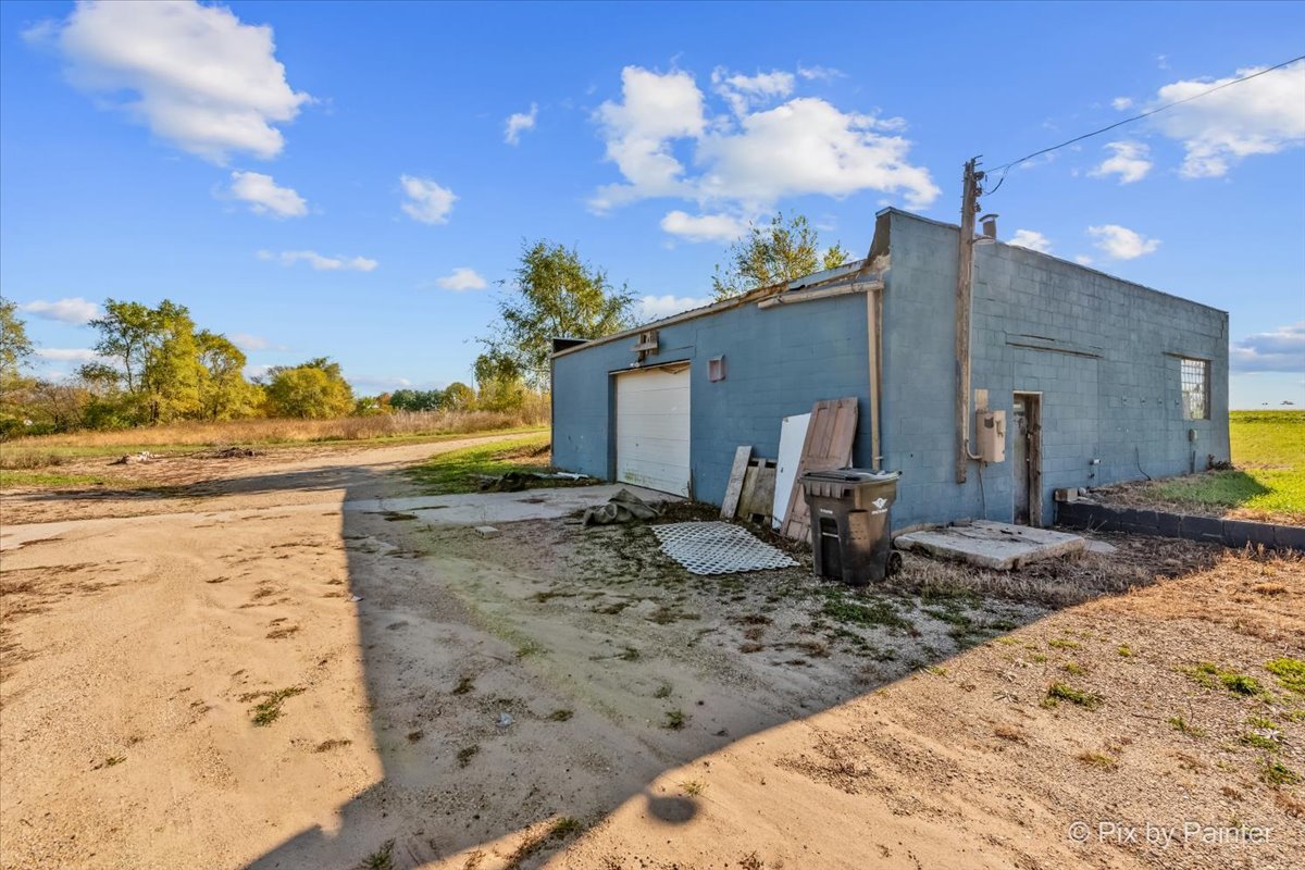 main property photo 28