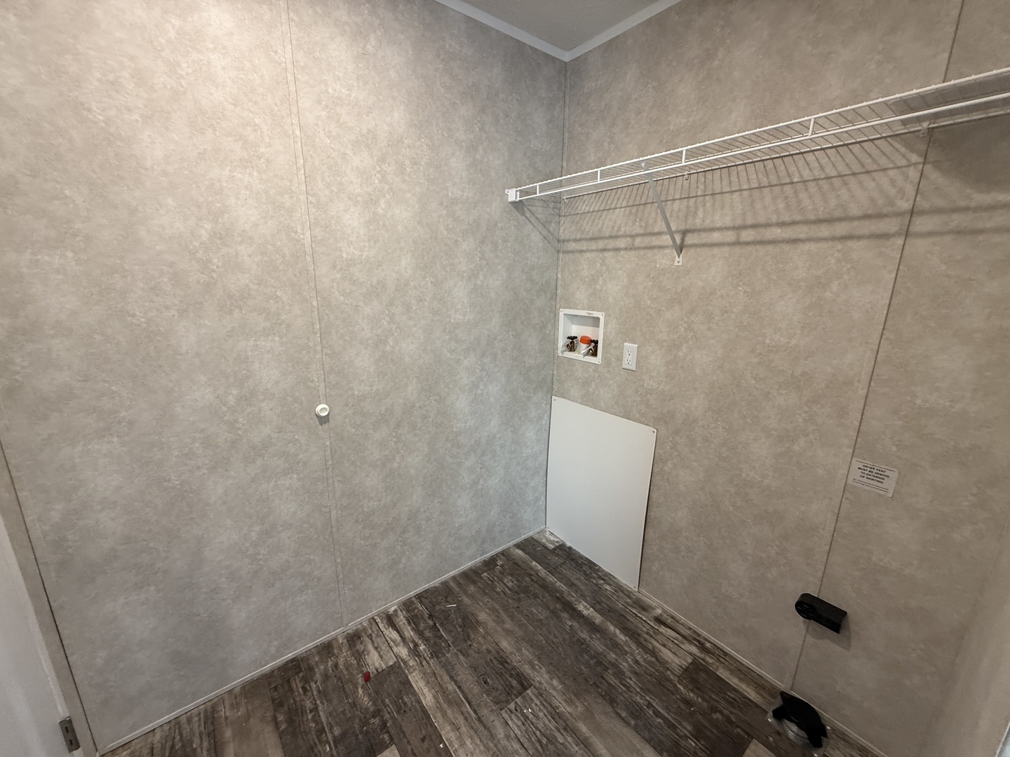 main property photo 13