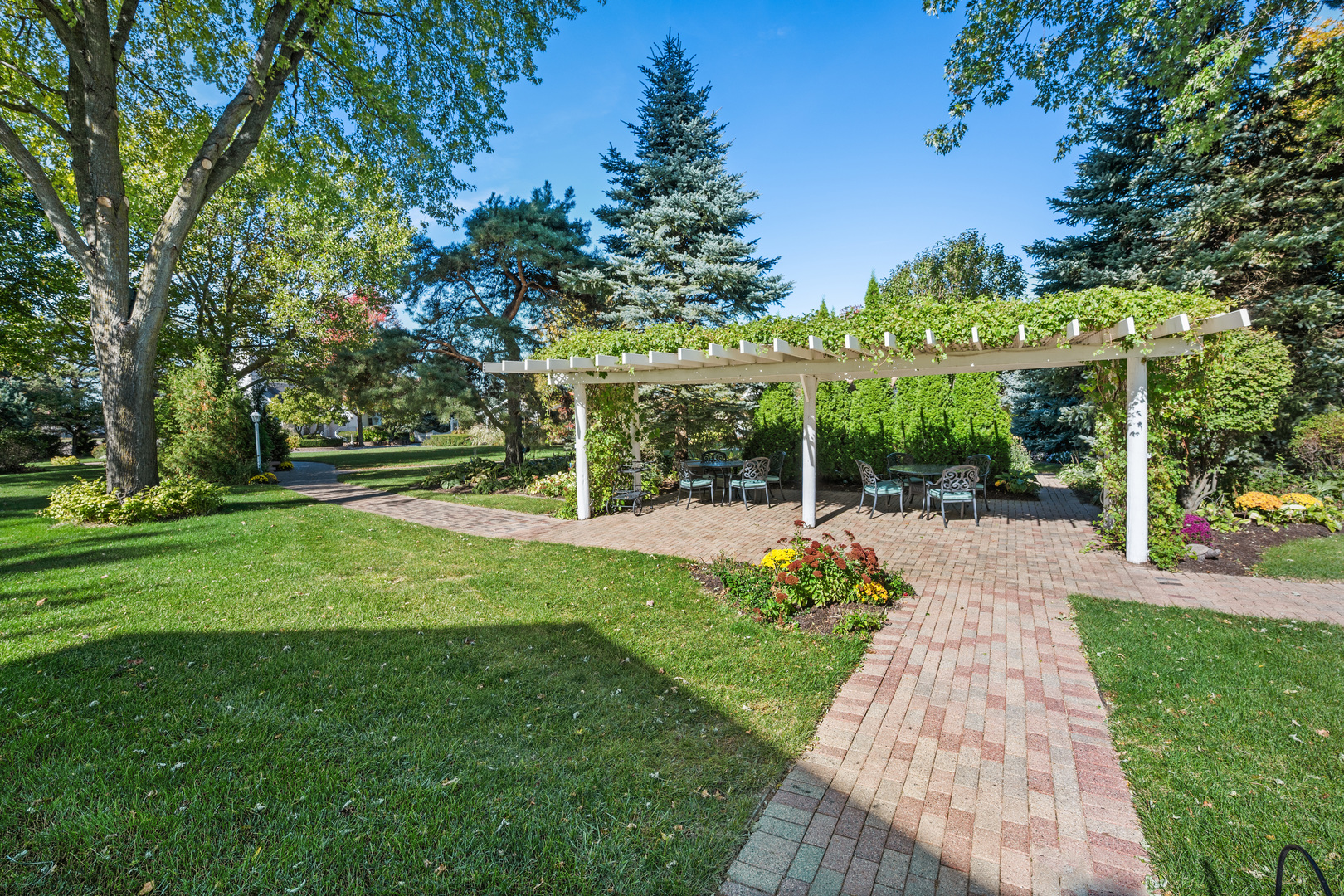 main property photo 90