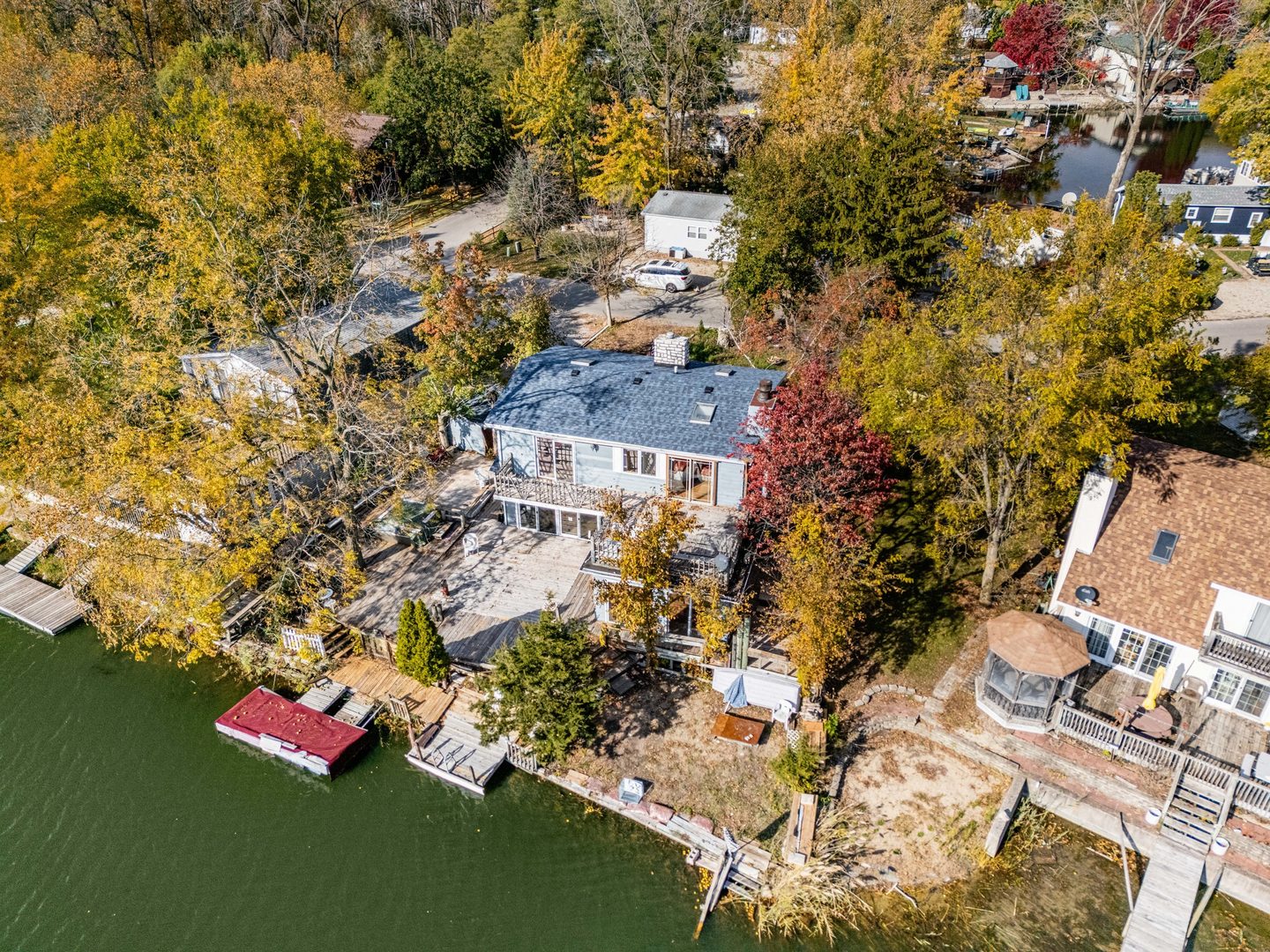 main property photo 28