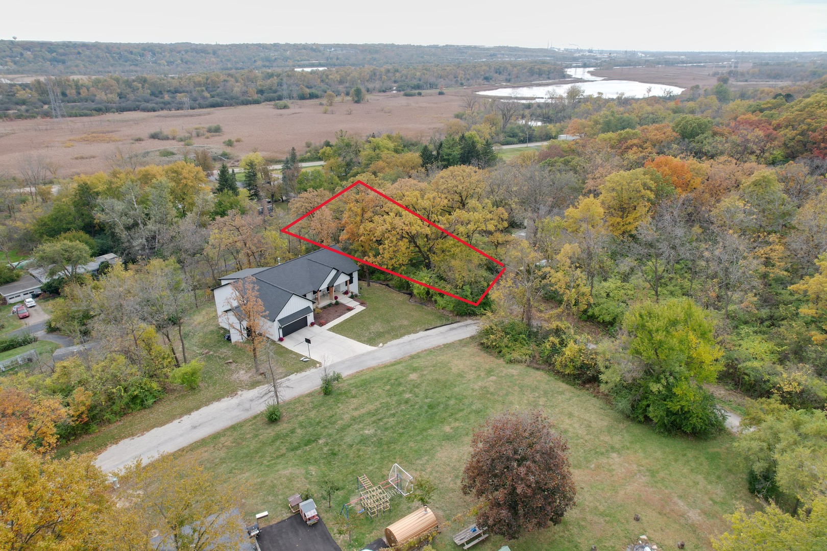 main property photo 3