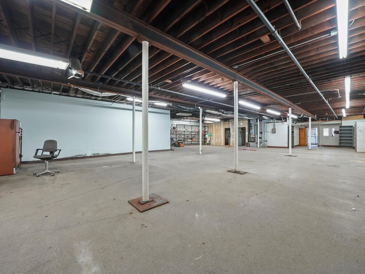 main property photo 8