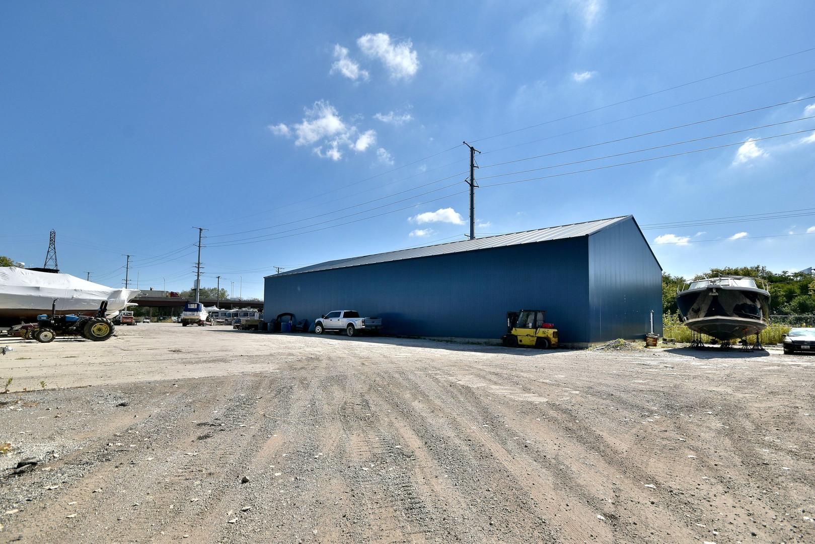 main property photo 13