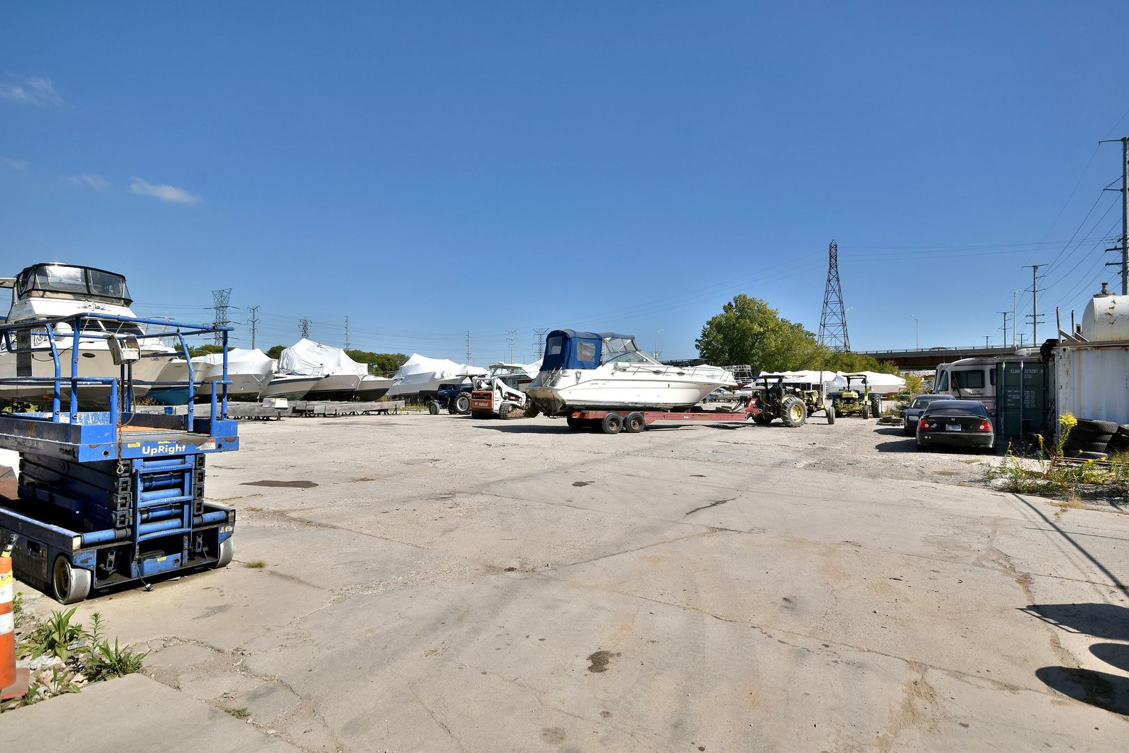 main property photo 17