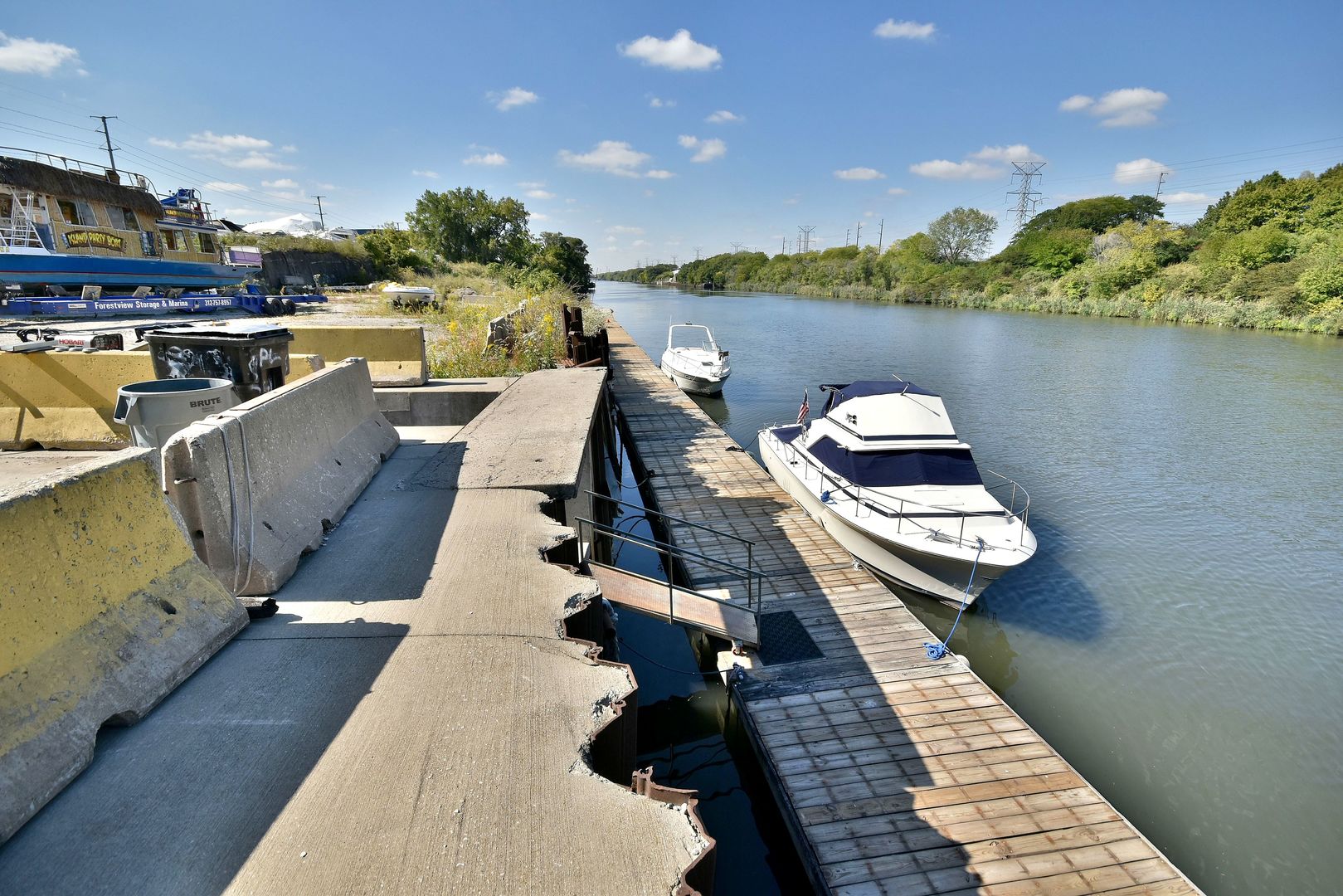main property photo 21