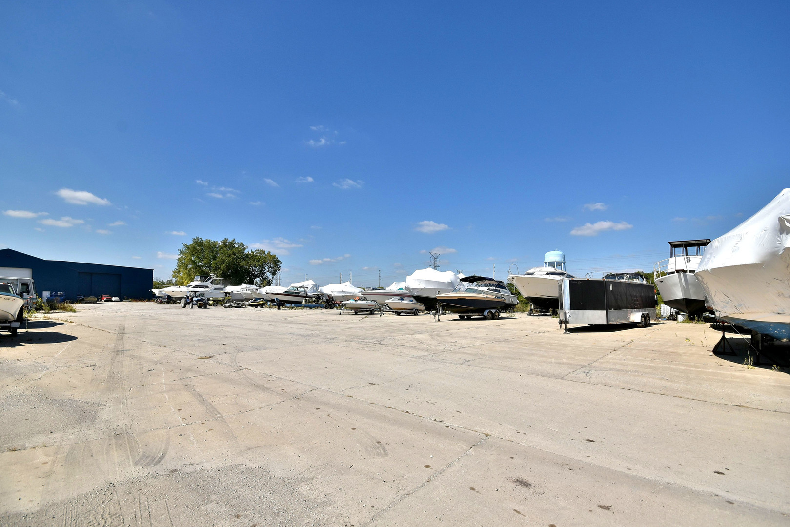 main property photo 28
