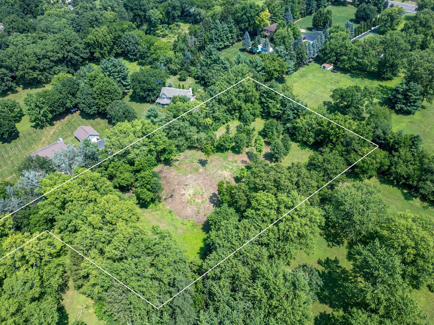 main property photo 11
