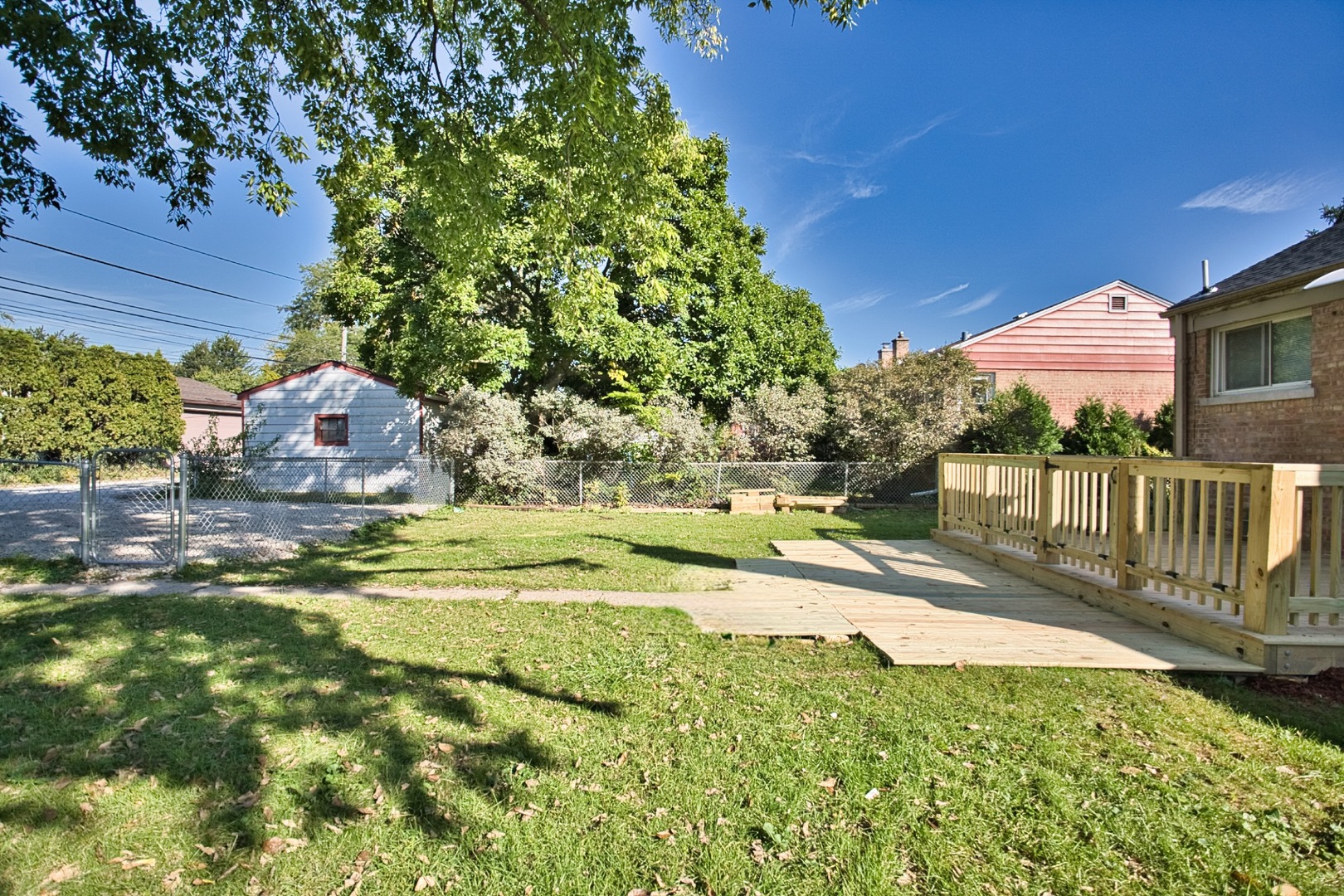 main property photo 25