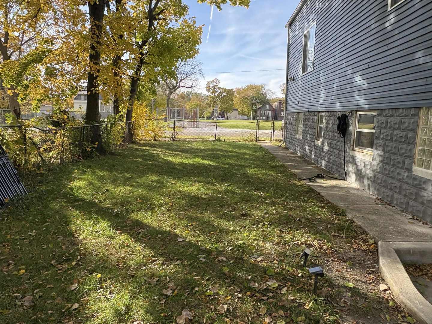 main property photo 15