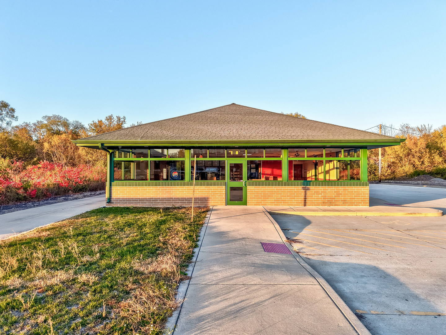 main property photo 16