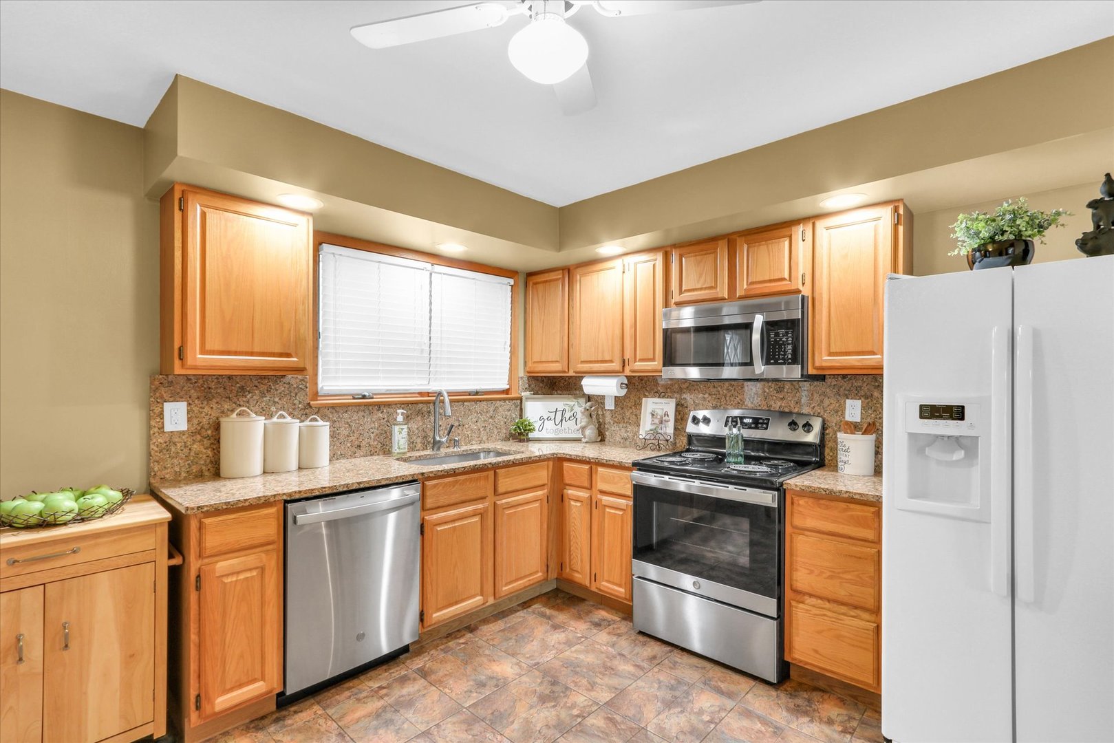 property viewer photo 10