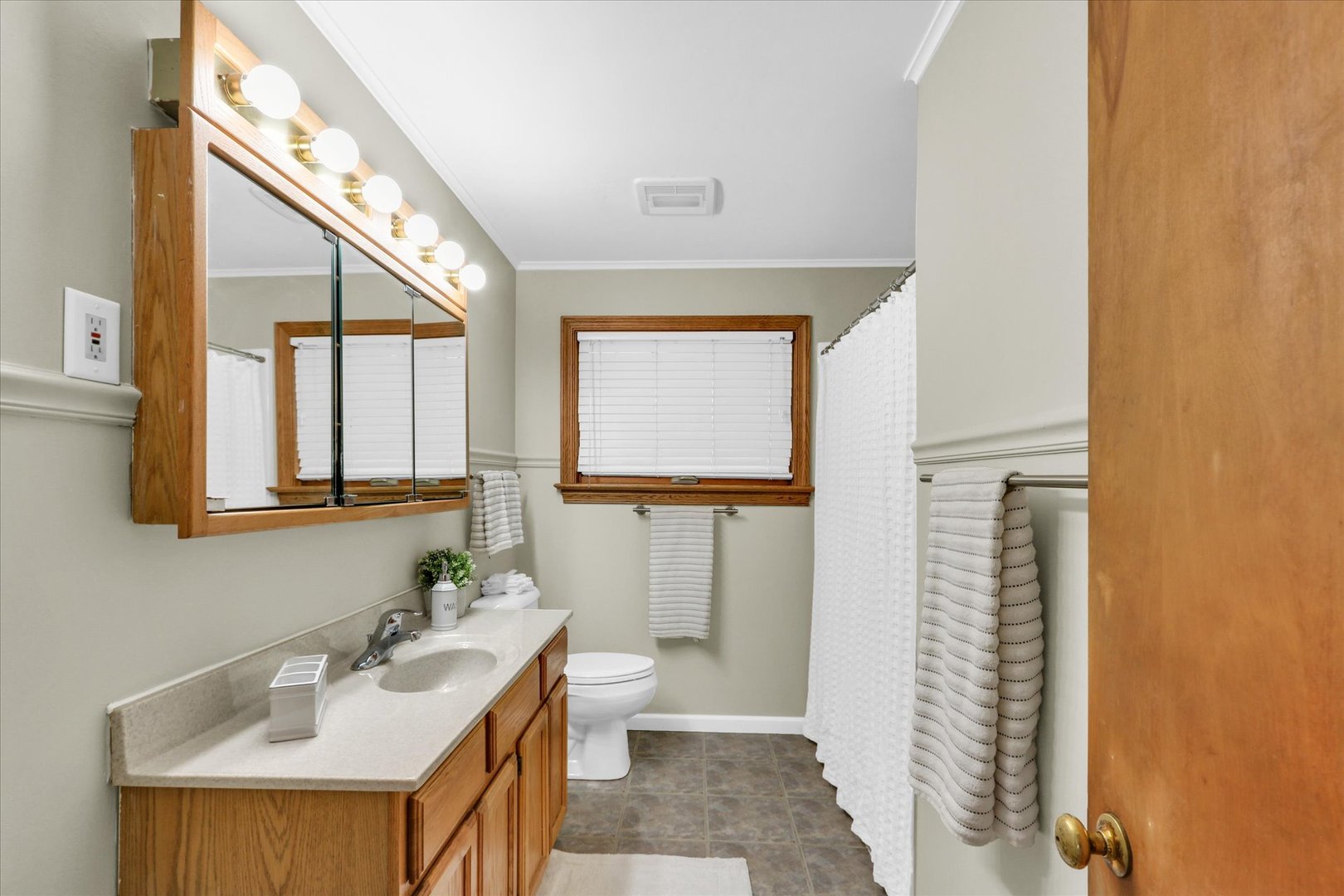 property viewer photo 12