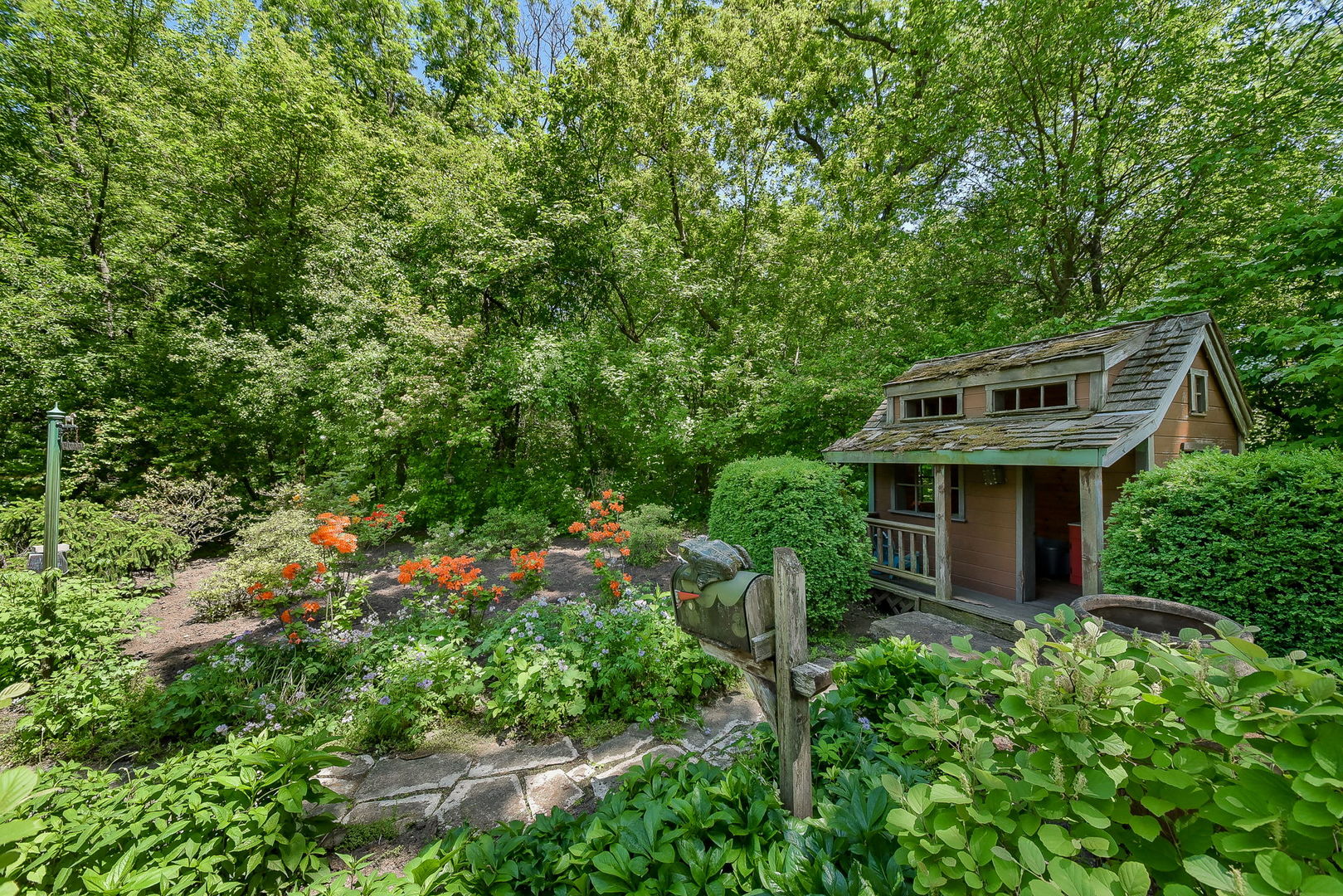 main property photo 18
