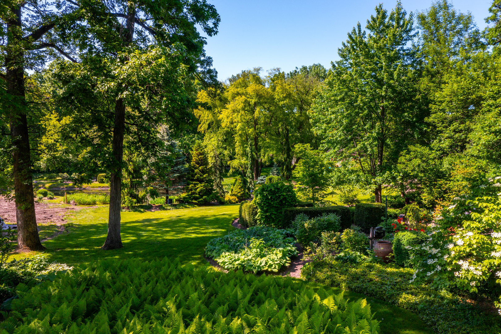 main property photo 41