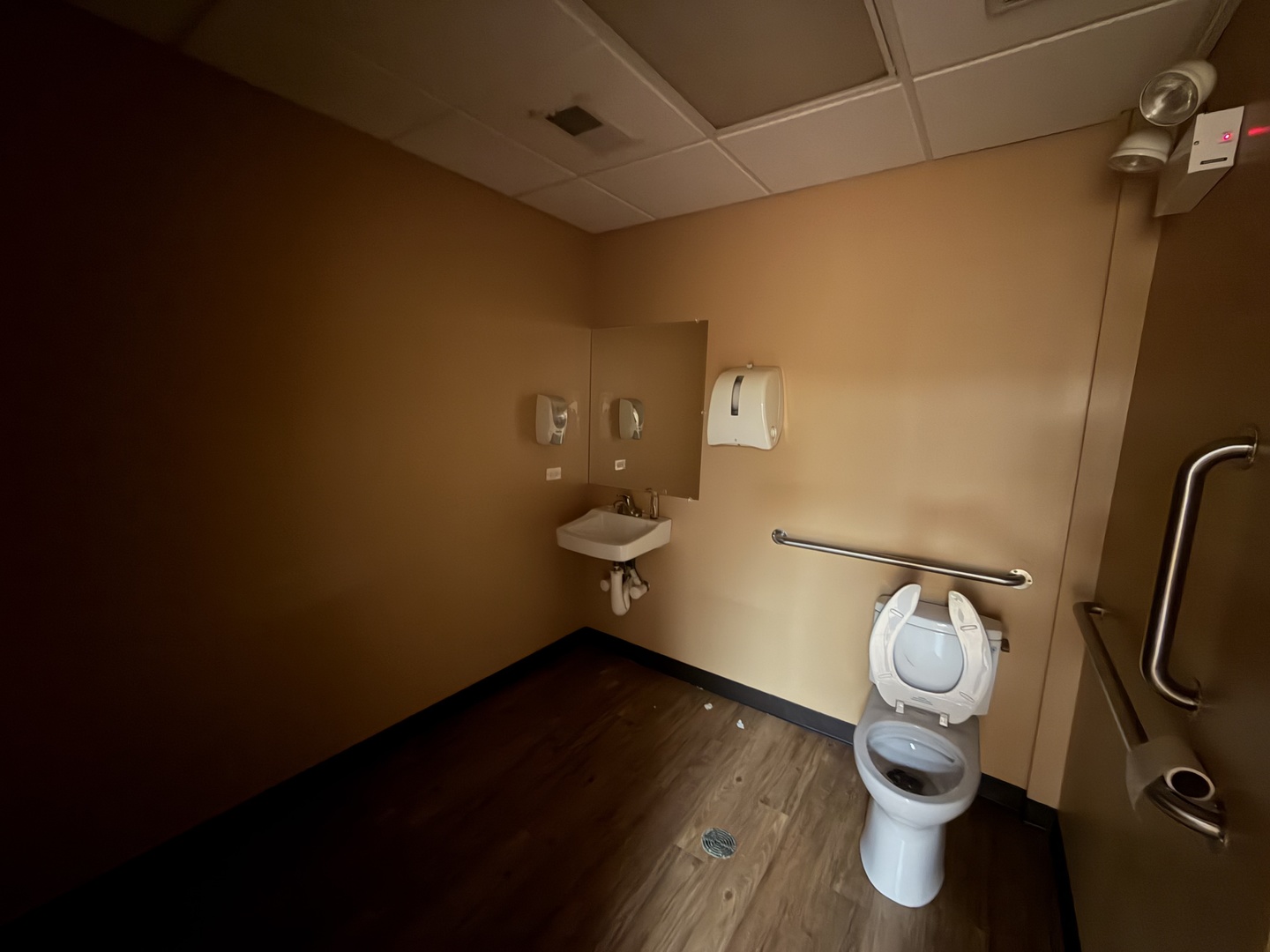 main property photo 5
