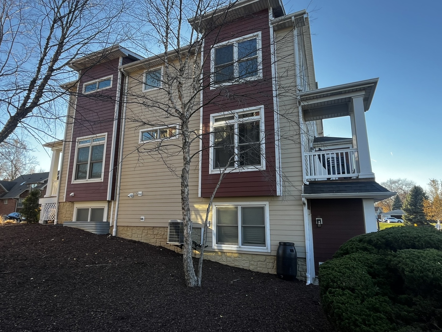 main property photo 20