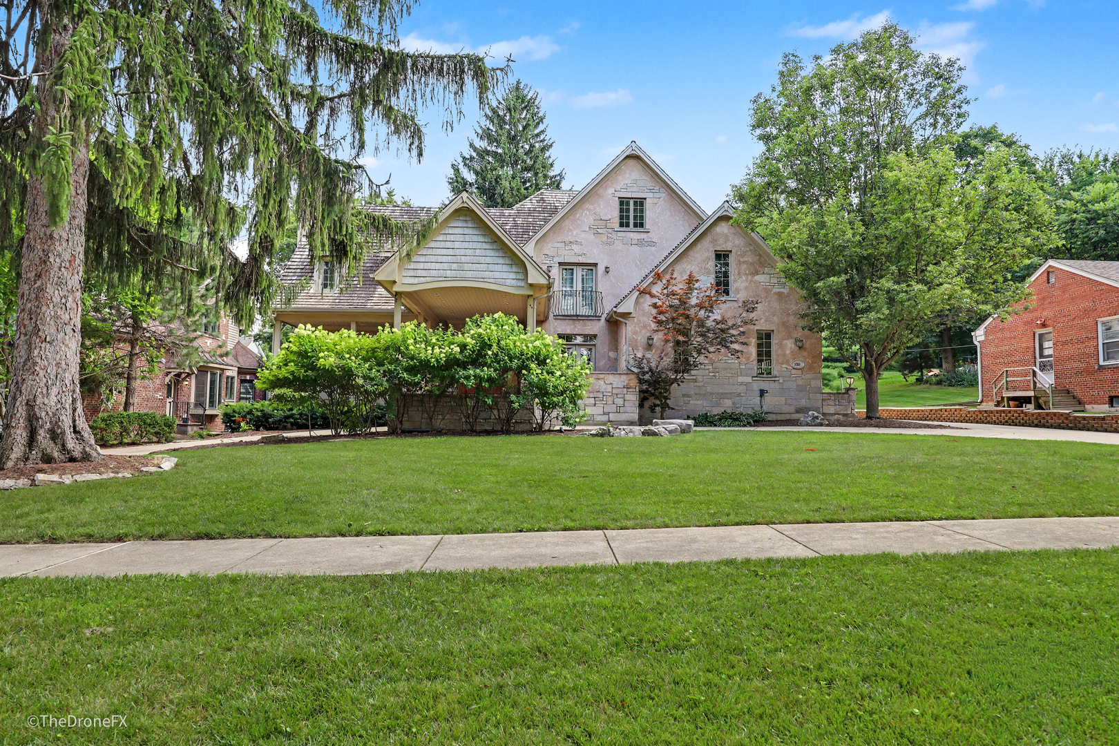 main property photo 2