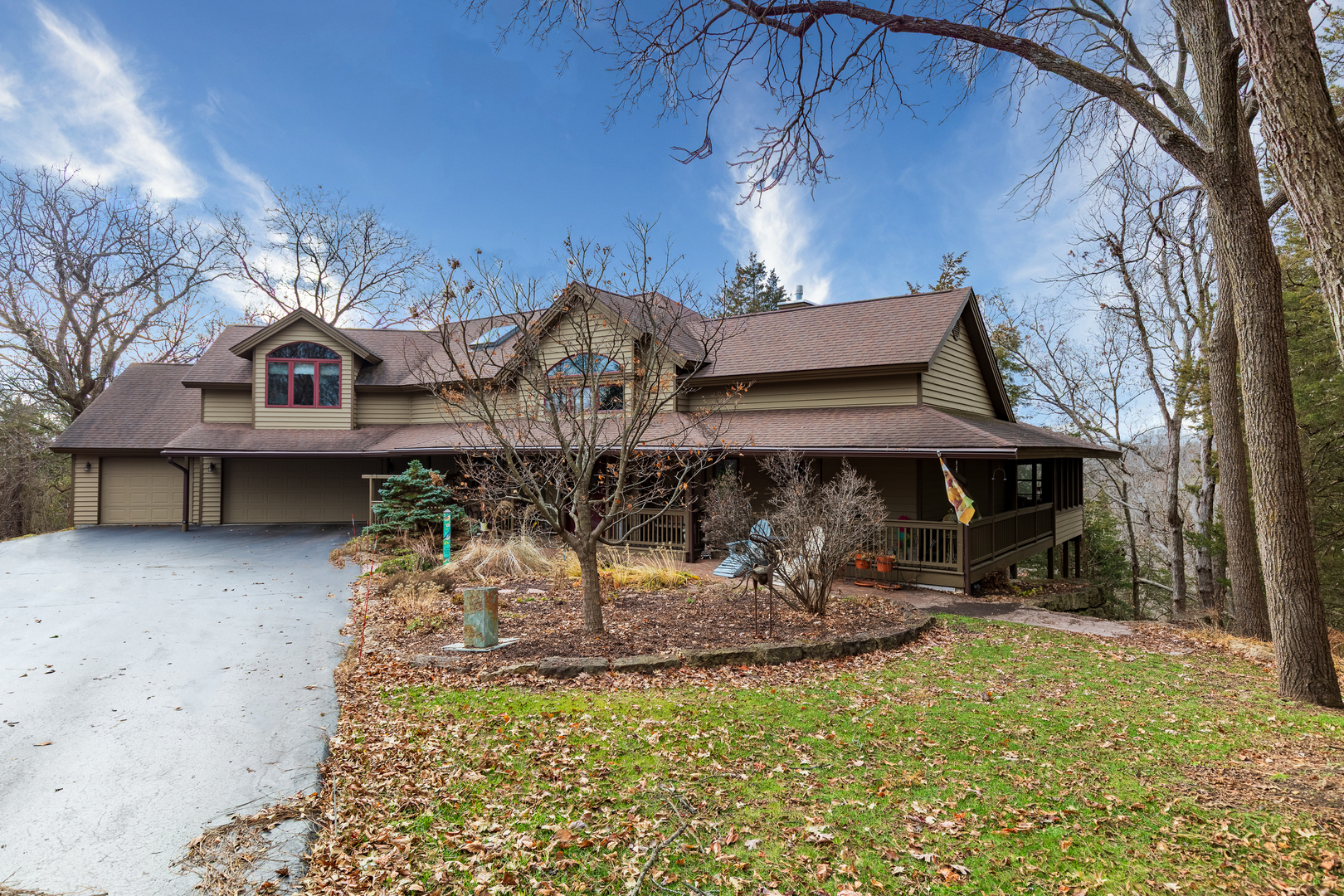 main property photo 2