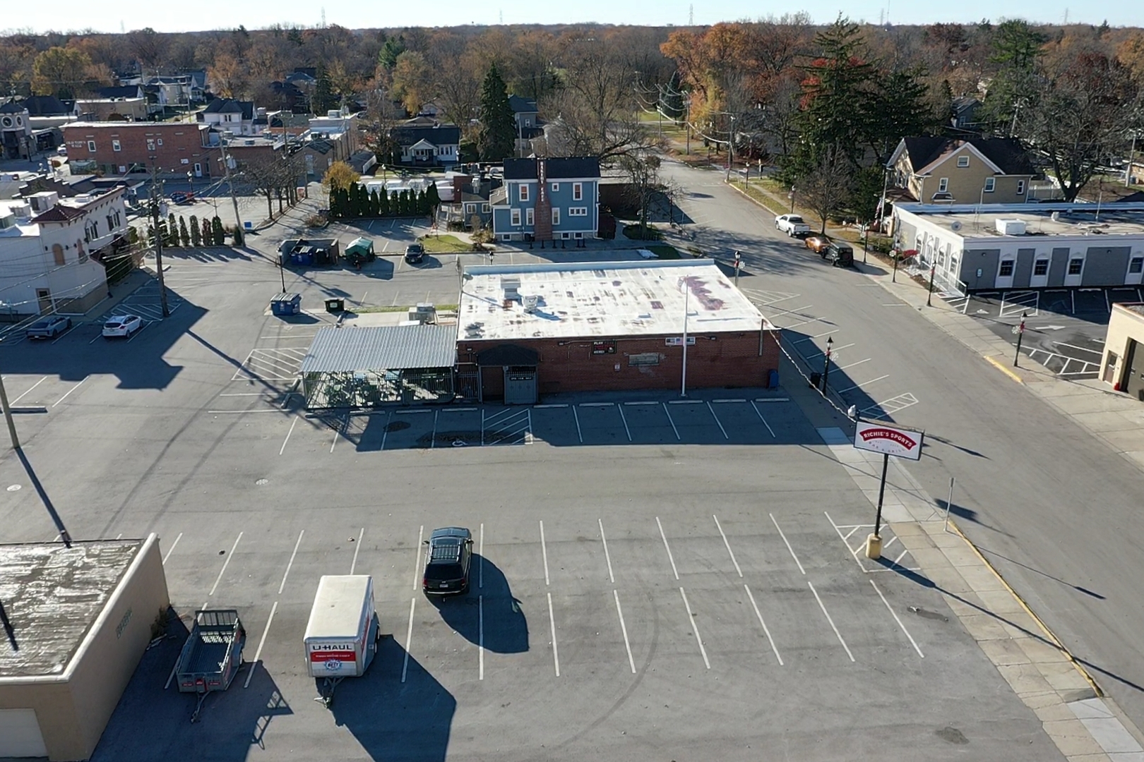 main property photo 13