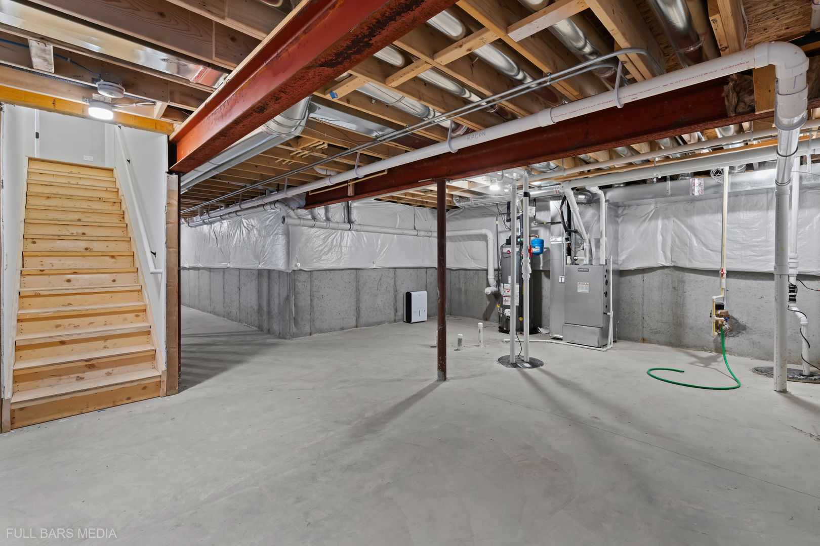 main property photo 31