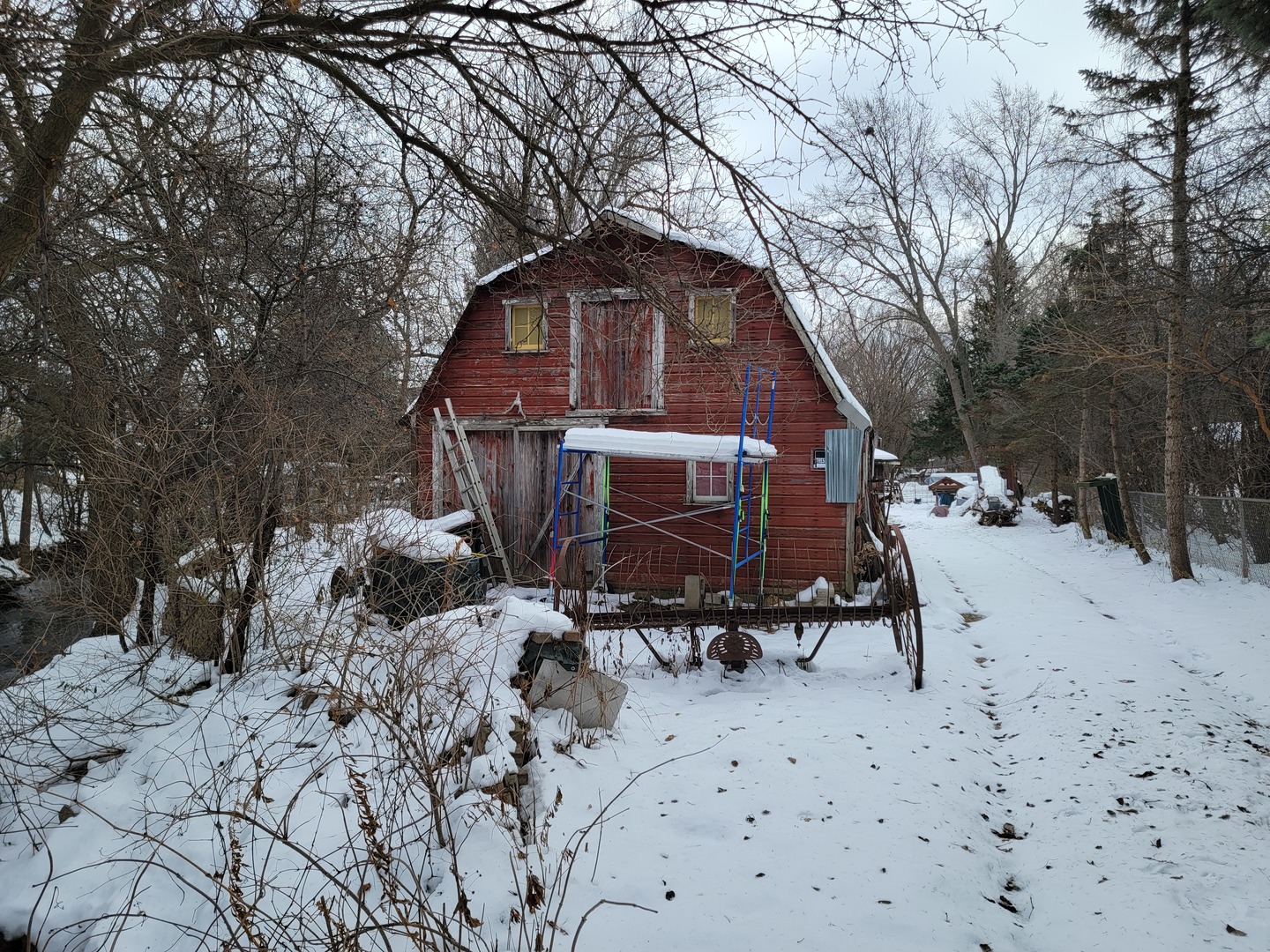 main property photo 7