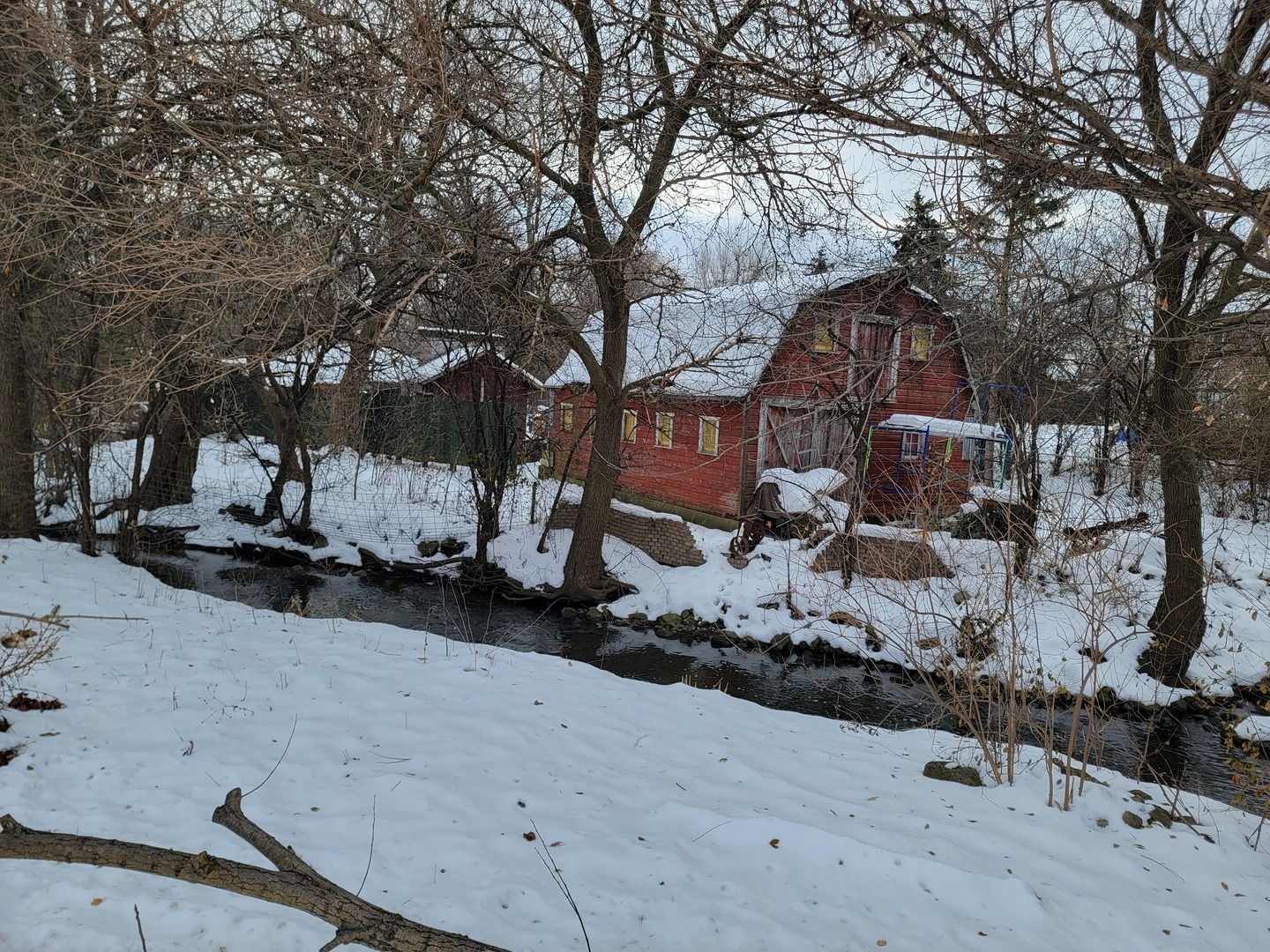 main property photo 9