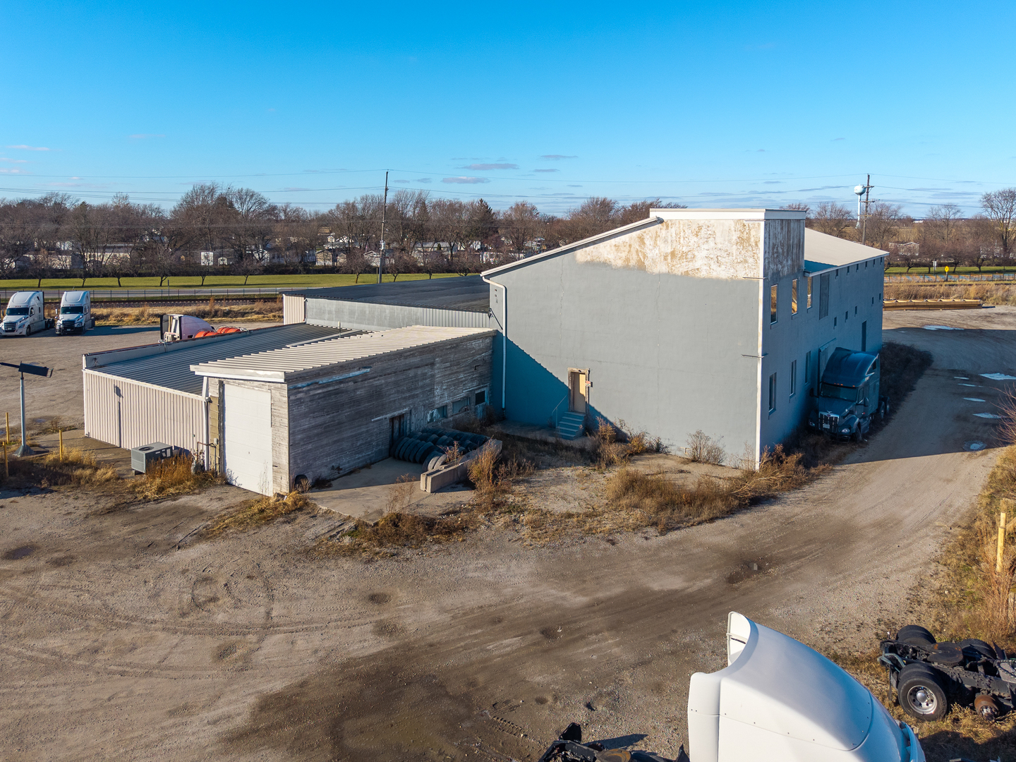 main property photo 12