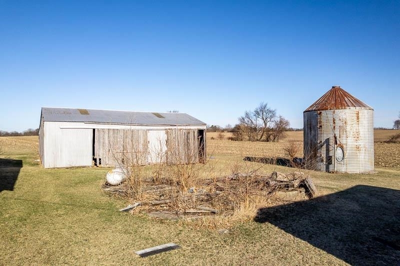main property photo 20