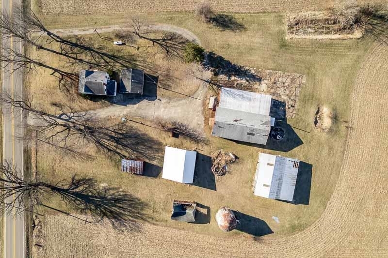 main property photo 32