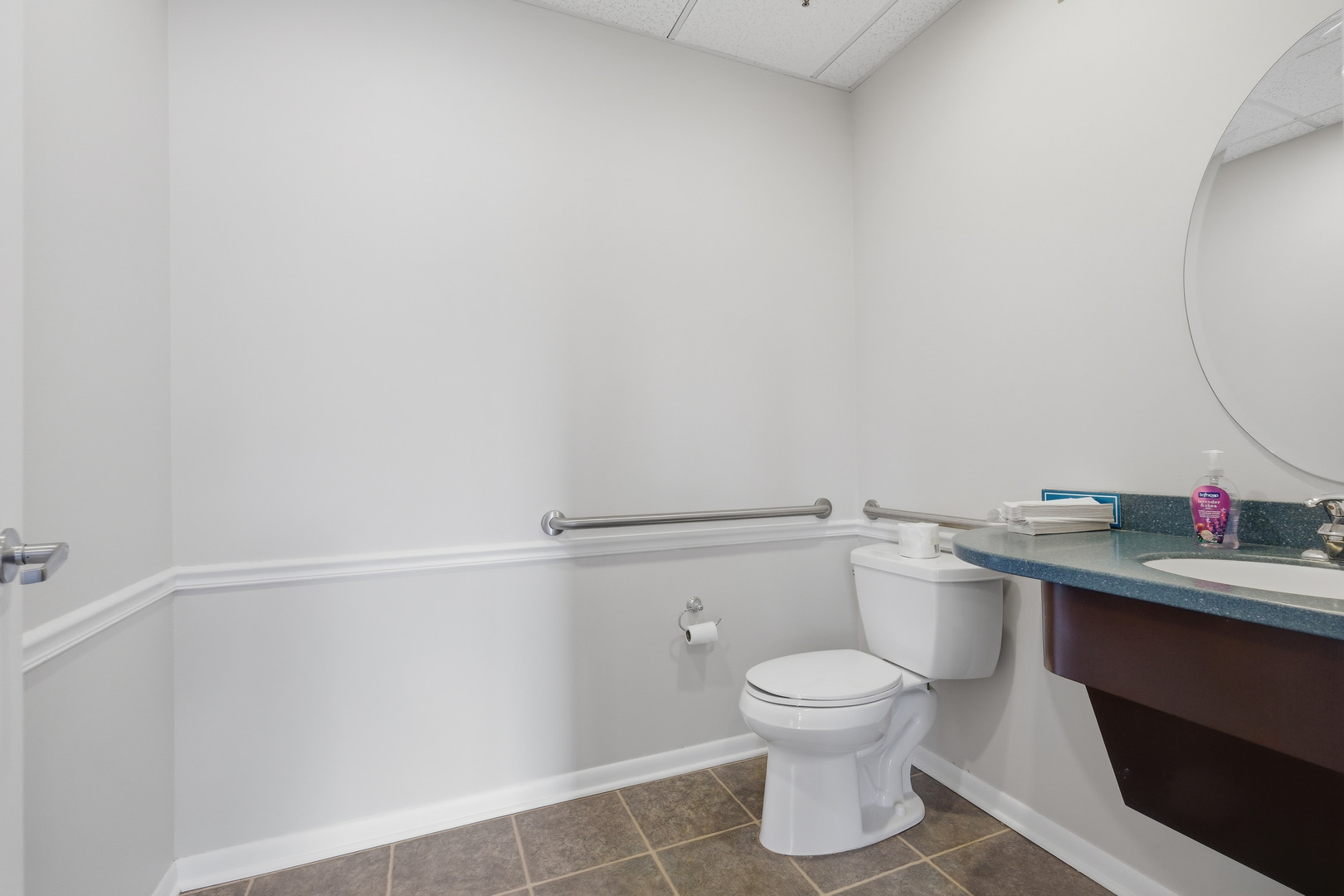 main property photo 18