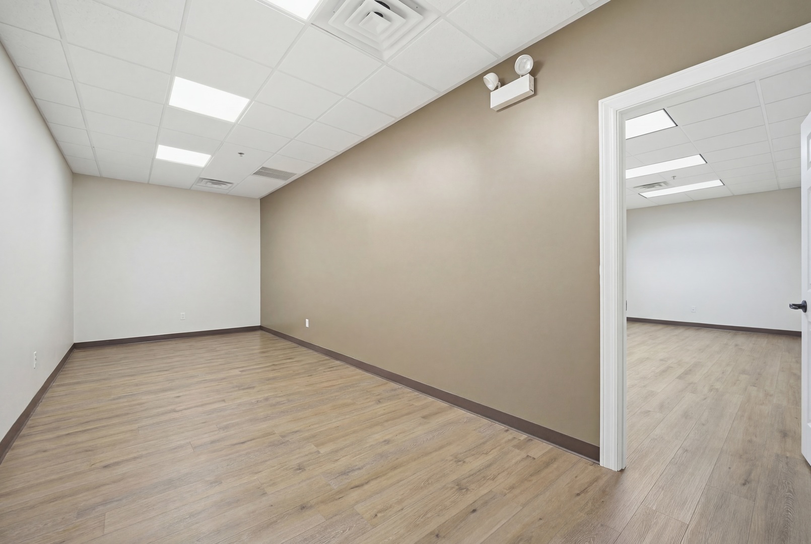 main property photo 59