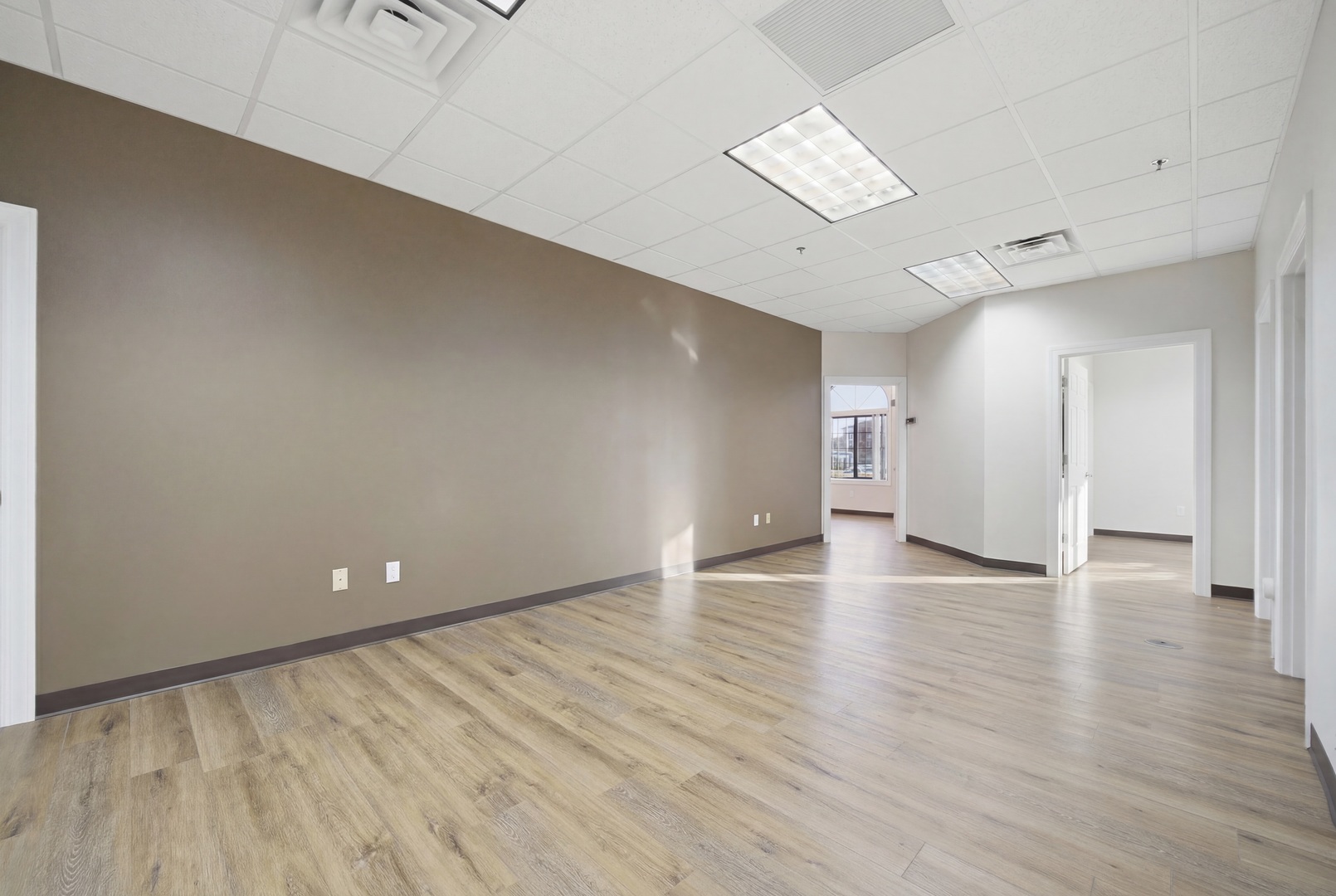 main property photo 60