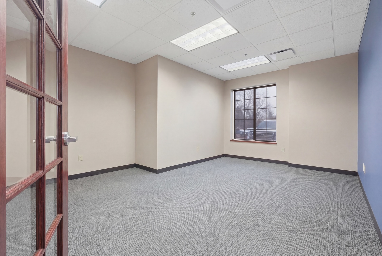 main property photo 81