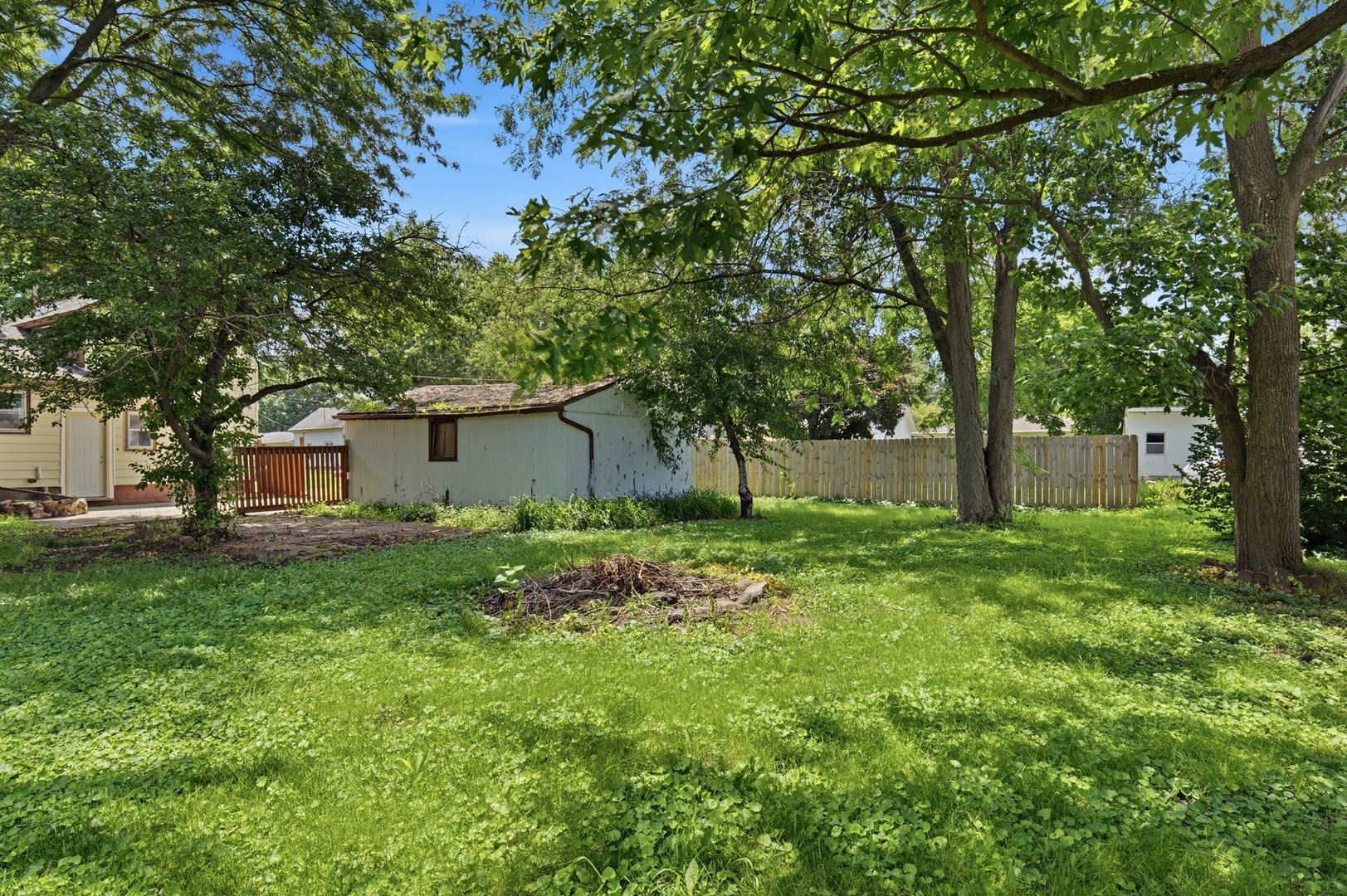 main property photo 26