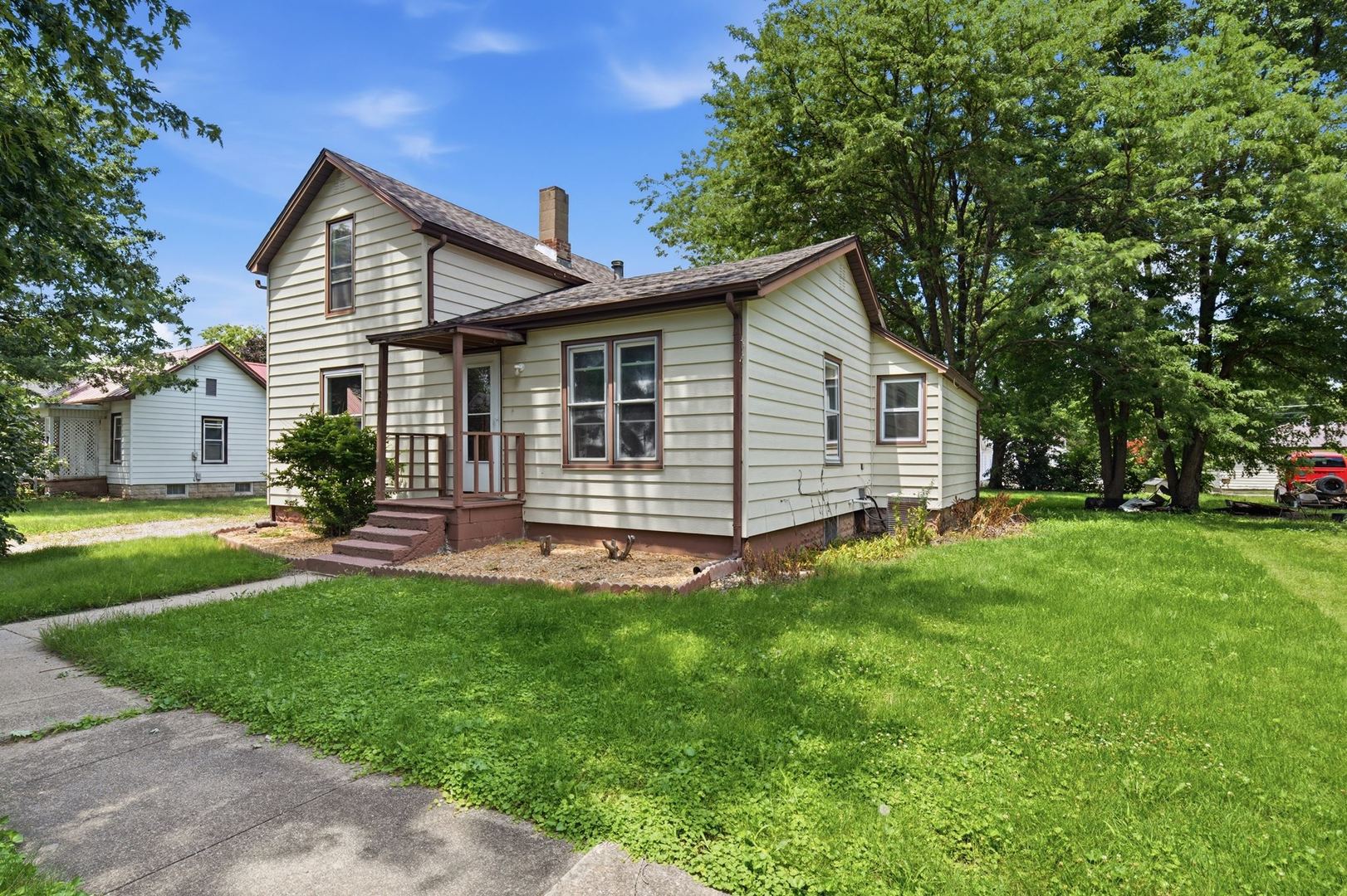 main property photo 3