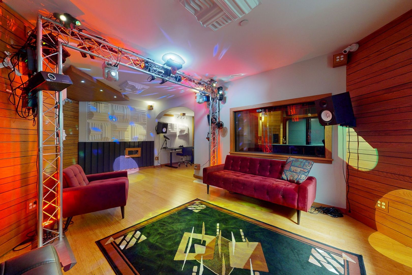 main property photo 43
